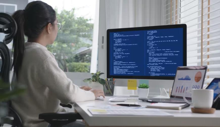 阿克塞企业数字化解决方案：机器学习赋能商业模式升级的核心路径